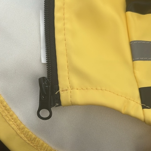 YOULY The Nature Lover Yellow Dog
Raincoat- EUC - Picture 5 of 6